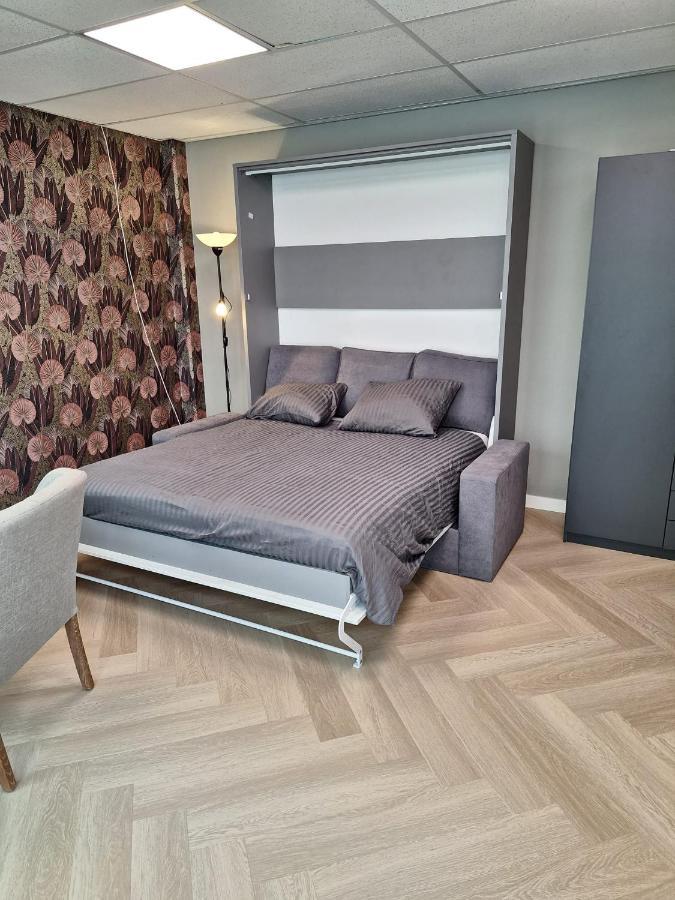 Mooie 14 Cn In Center Apartment Rotterdam